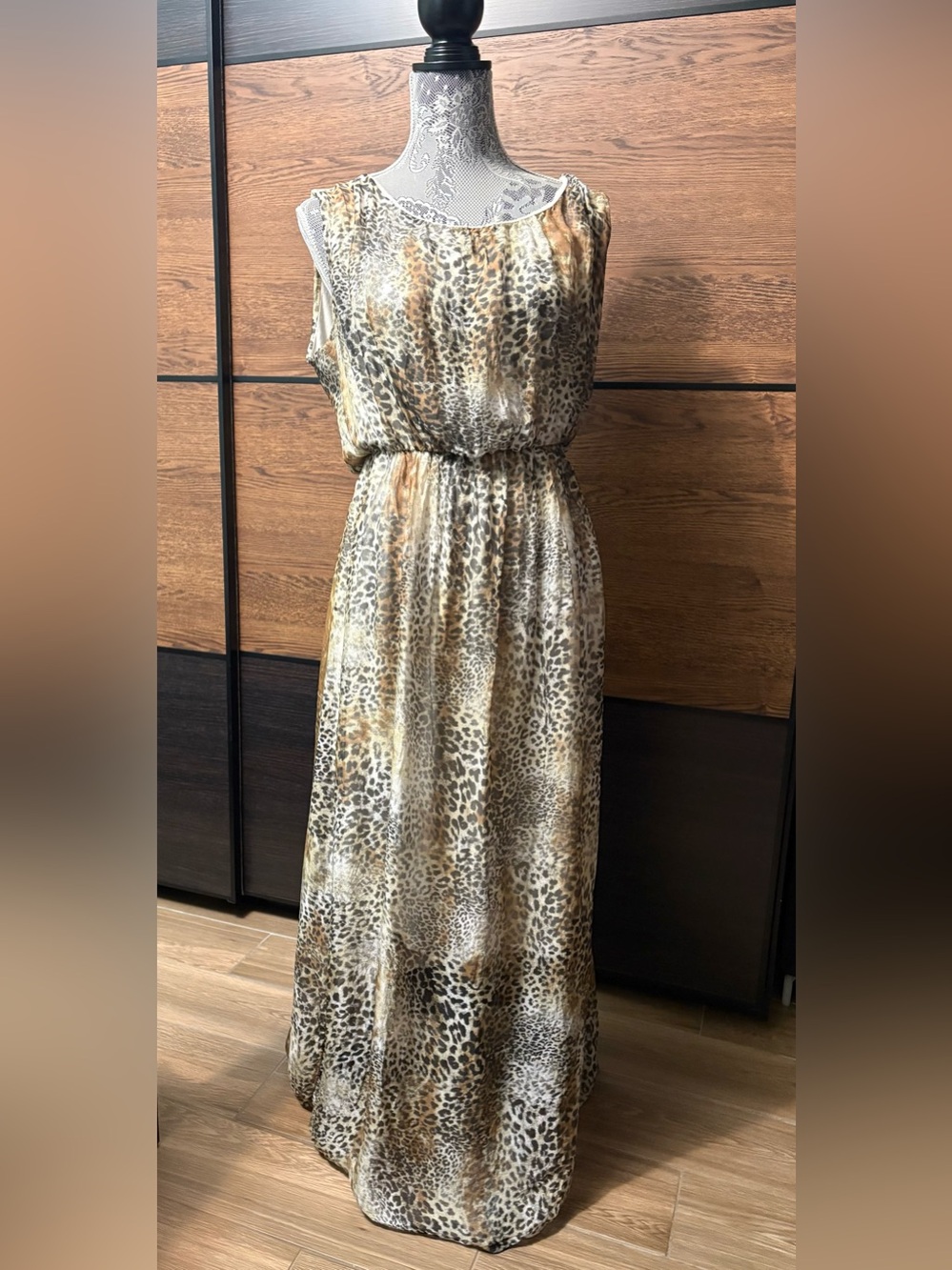 Sleeveless Leopard-Print Maxi Dress in Neutral Tones